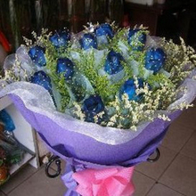 杭州移花接木花店 33支紅玫瑰與19顆愛心巧克力的完美結合